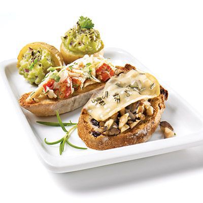 Our Recipes - Crusty bread with mushrooms & OKA cheese | Marché Bonichoix