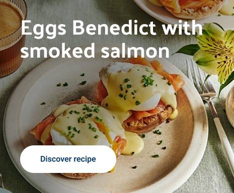 Eggs benedict with smoked salmon
